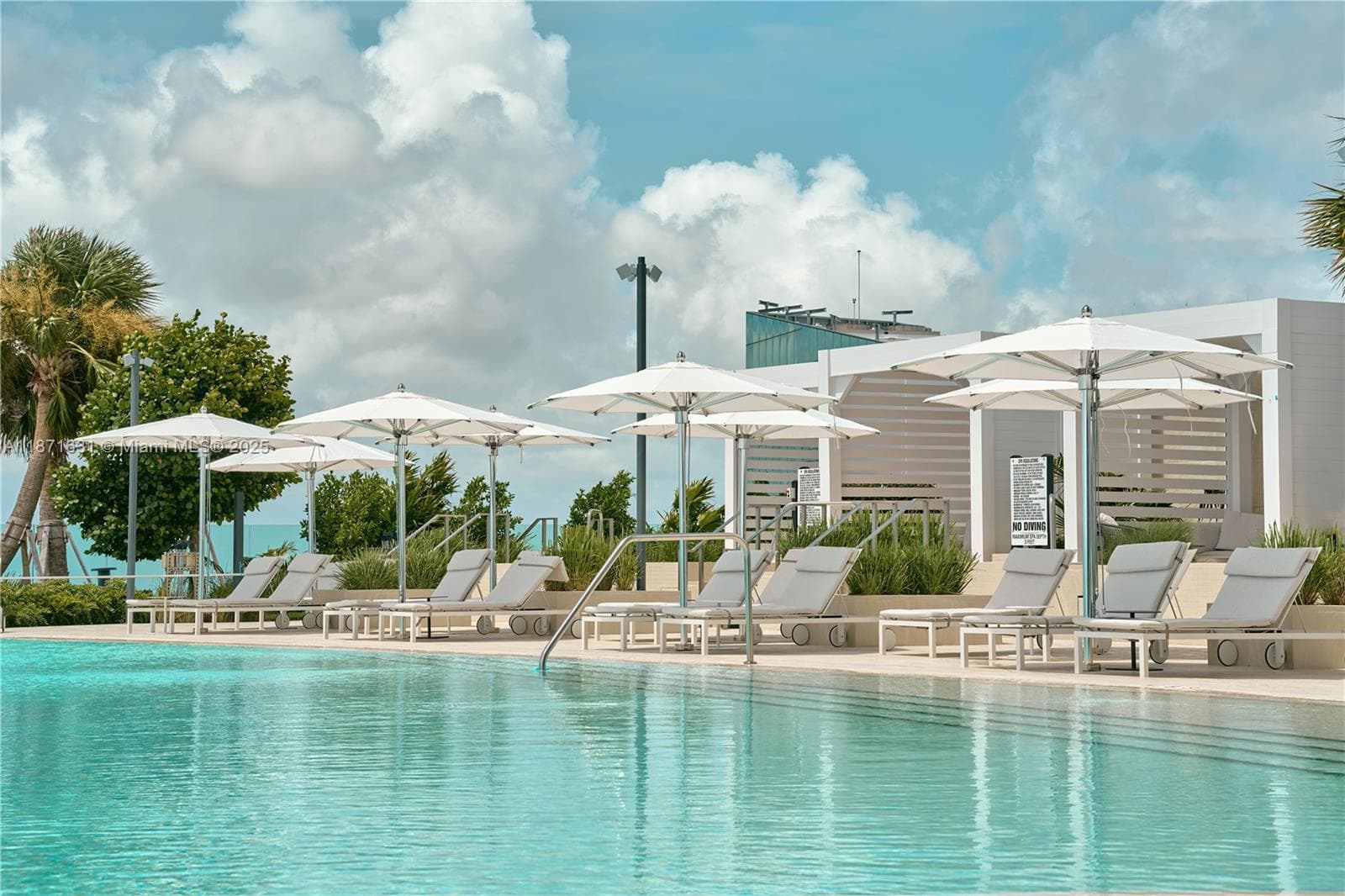 300 Biscayne Blvd Way # 506E, Miami FL 33131 — 17