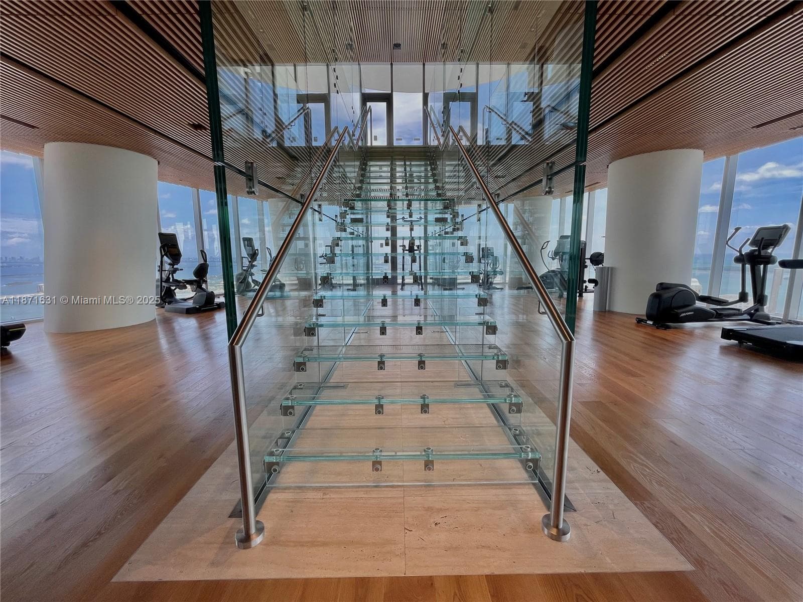300 Biscayne Blvd Way # 506E, Miami FL 33131 — 25