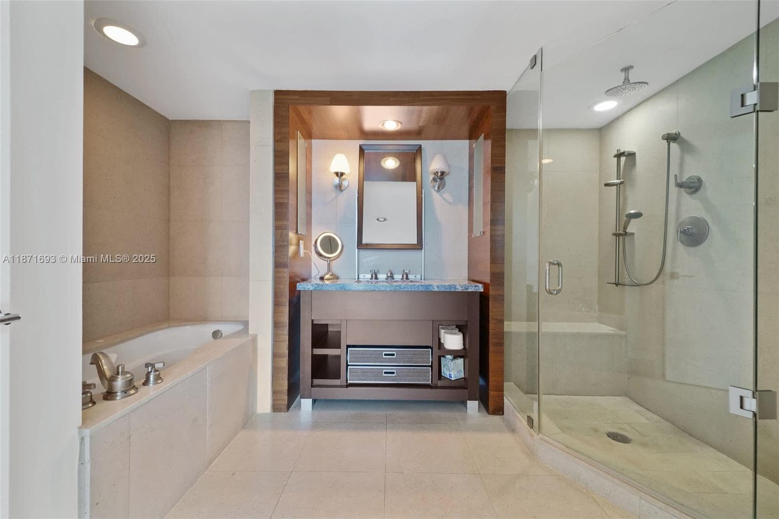 6801 Collins Ave, Miami Beach FL 33141 — 19