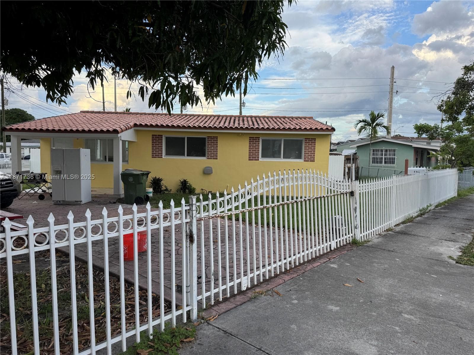685 SE Park Dr, Hialeah FL 33010 — 6