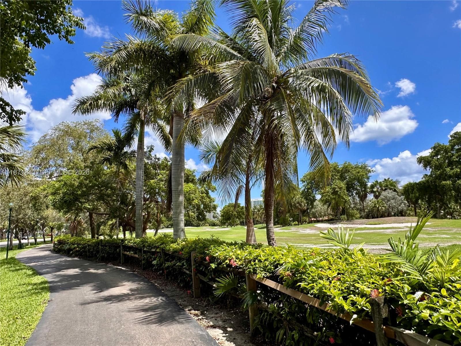 3301 N Country Club Dr # 410, Aventura FL 33180 — 18
