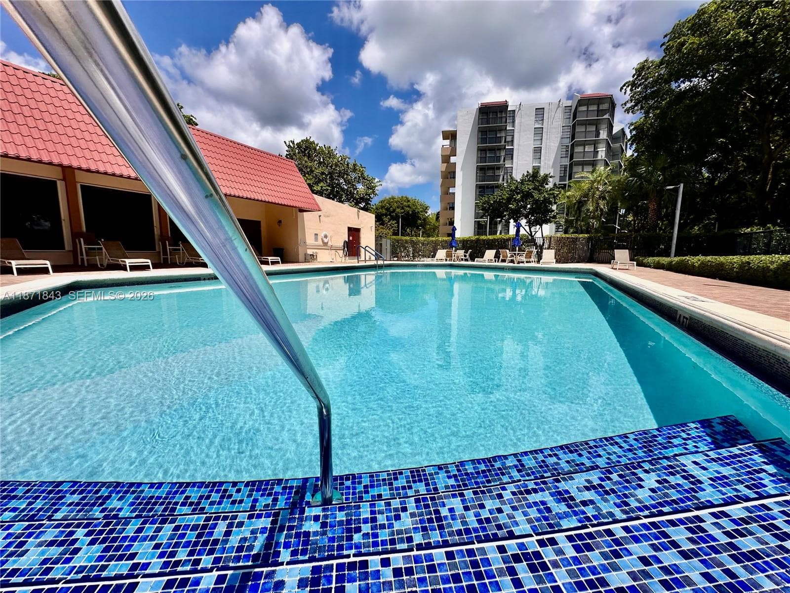 3301 N Country Club Dr # 410, Aventura FL 33180 — 15