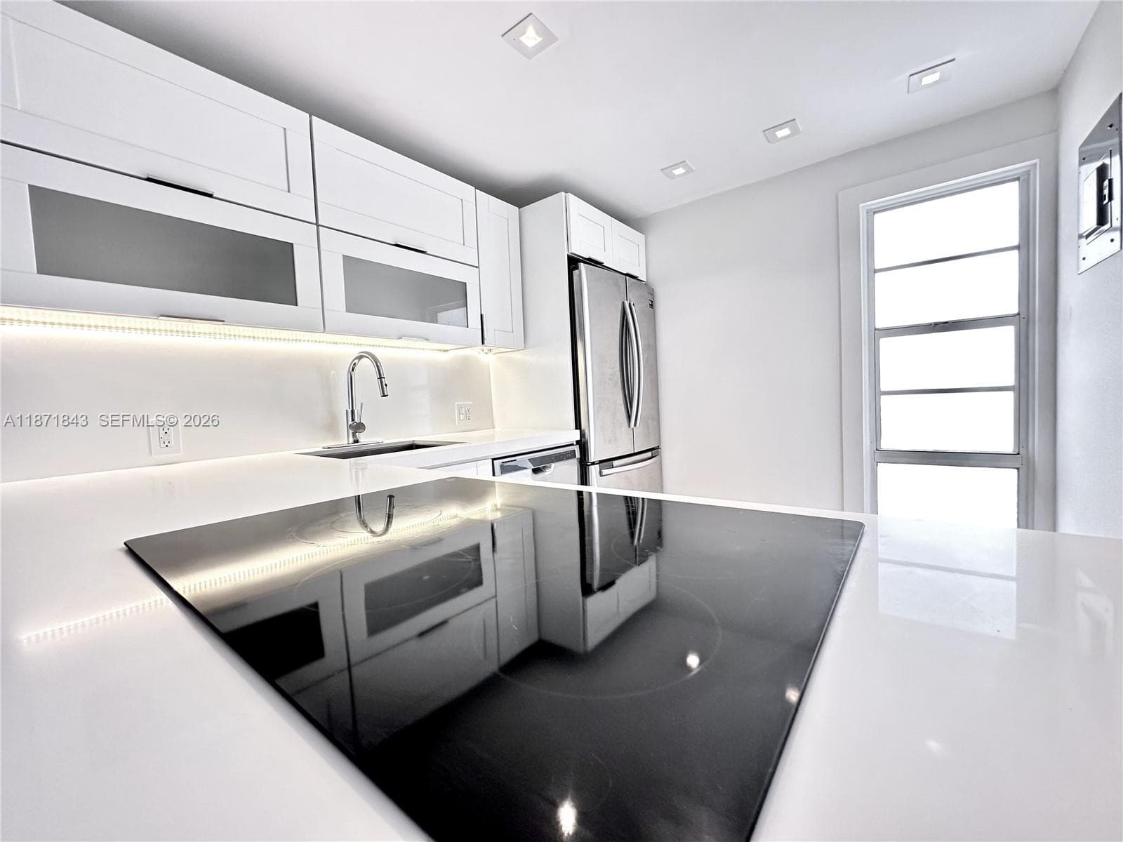 3301 N Country Club Dr # 410, Aventura FL 33180 — 4