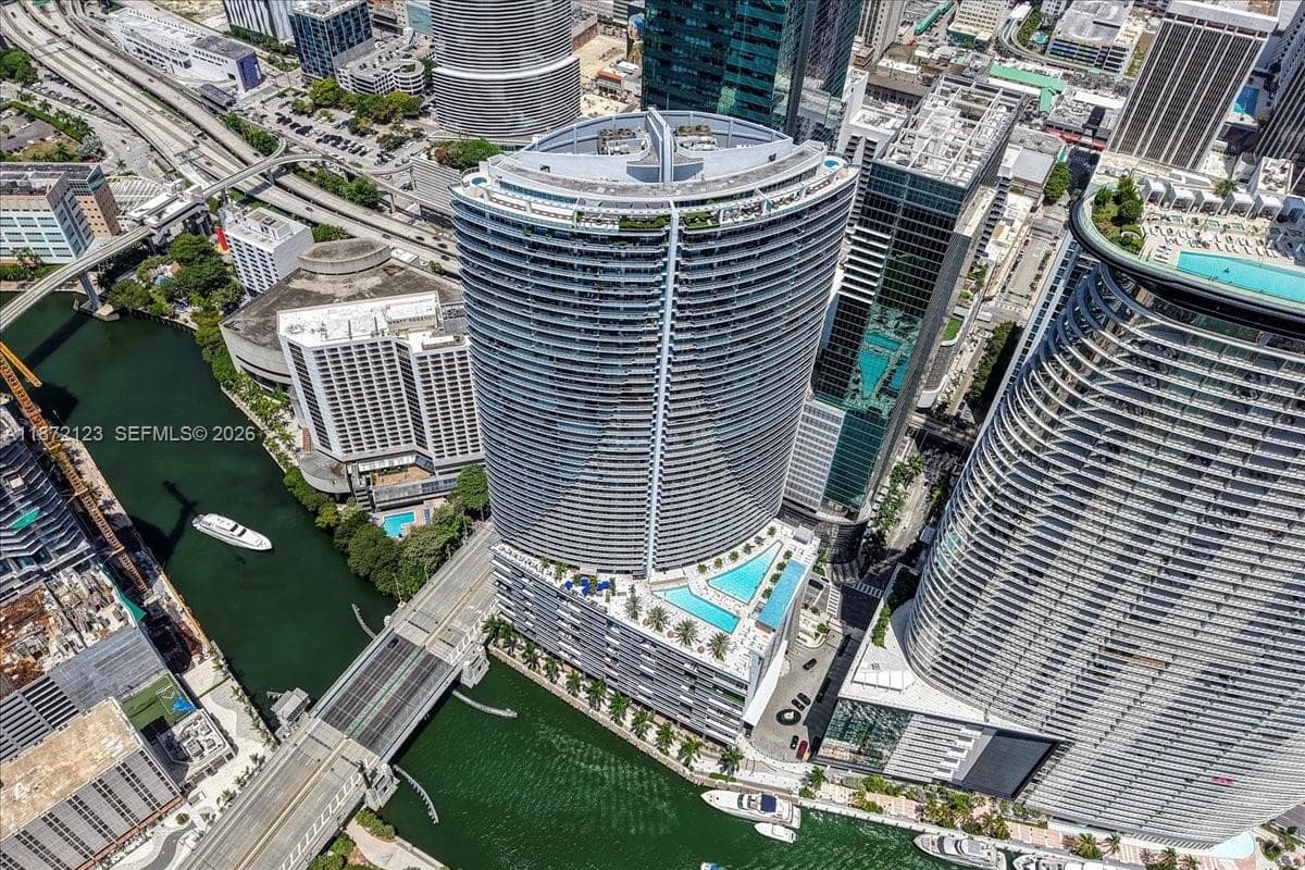 200 Biscayne Boulevard Way # 5401, Miami FL 33131 — 47