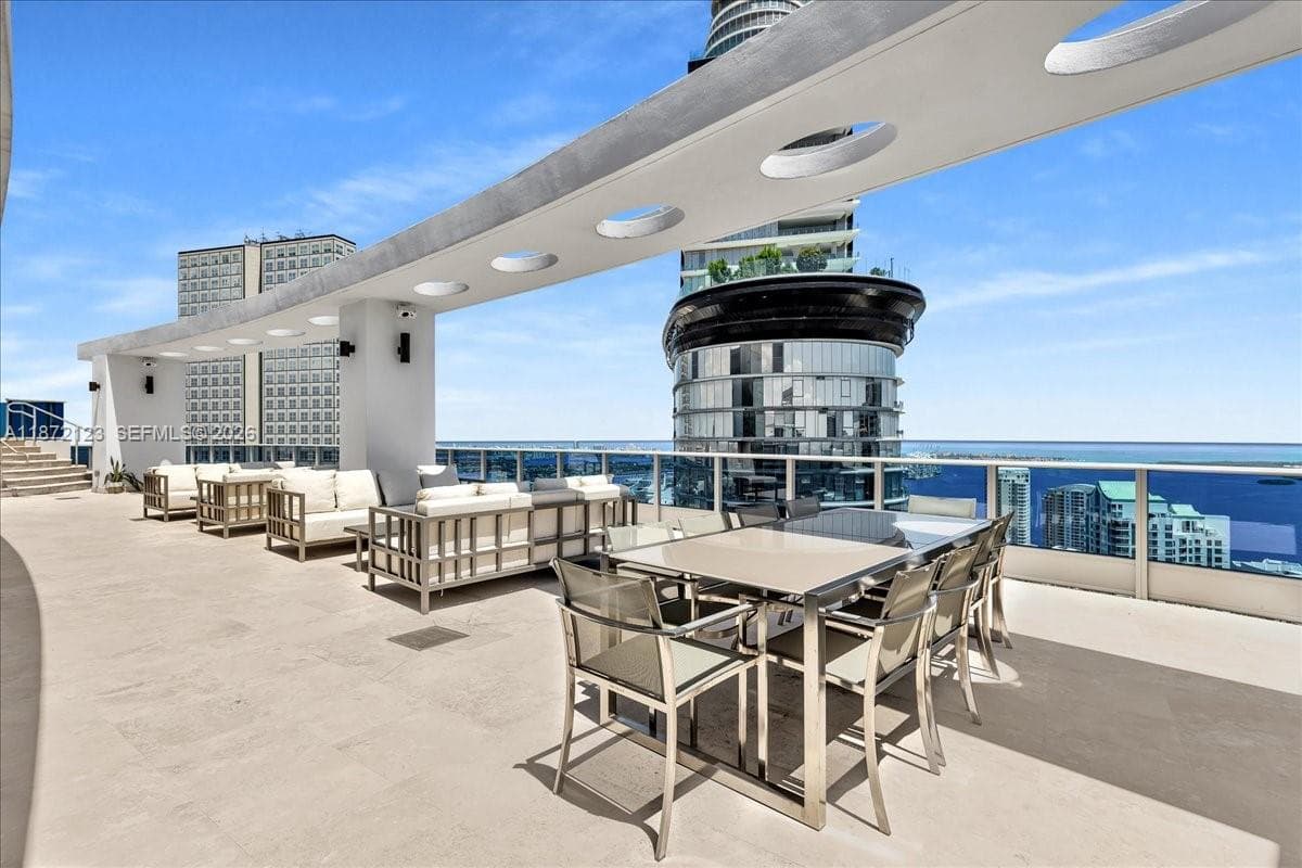 200 Biscayne Boulevard Way # 5401, Miami FL 33131 — 39