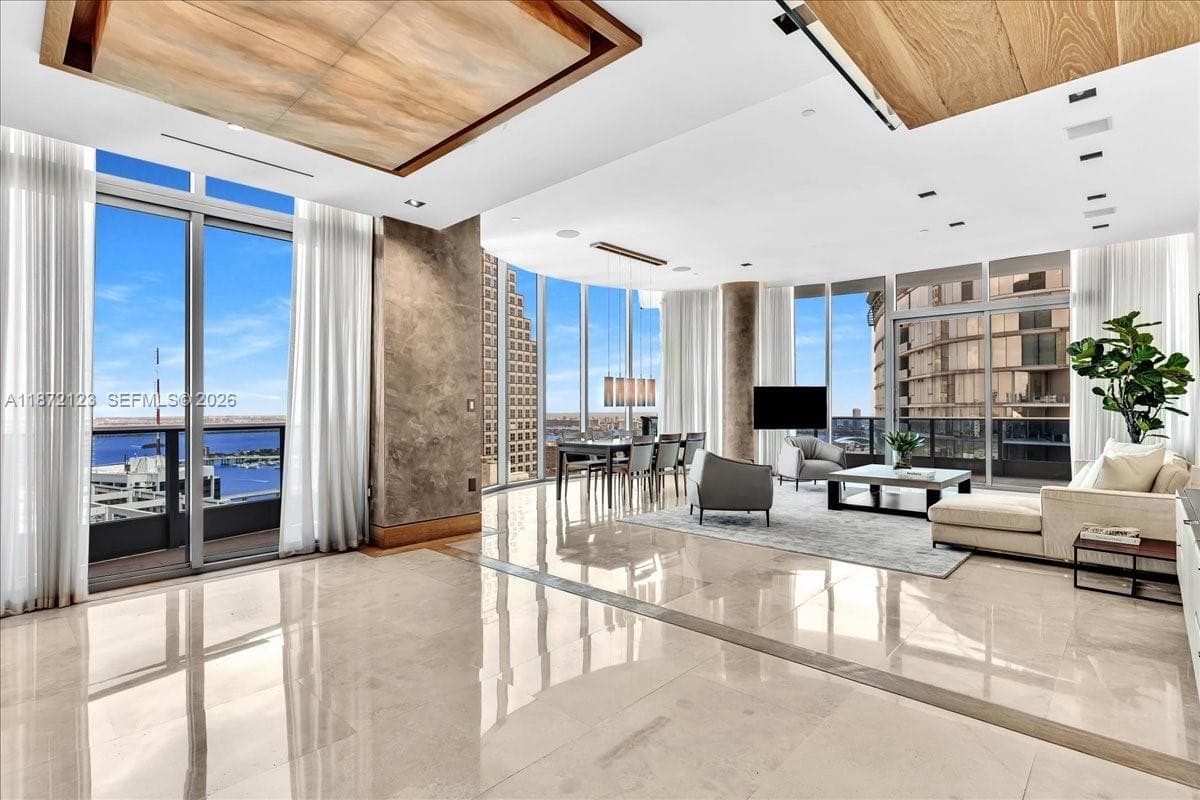 200 Biscayne Boulevard Way # 5401, Miami FL 33131 — 4