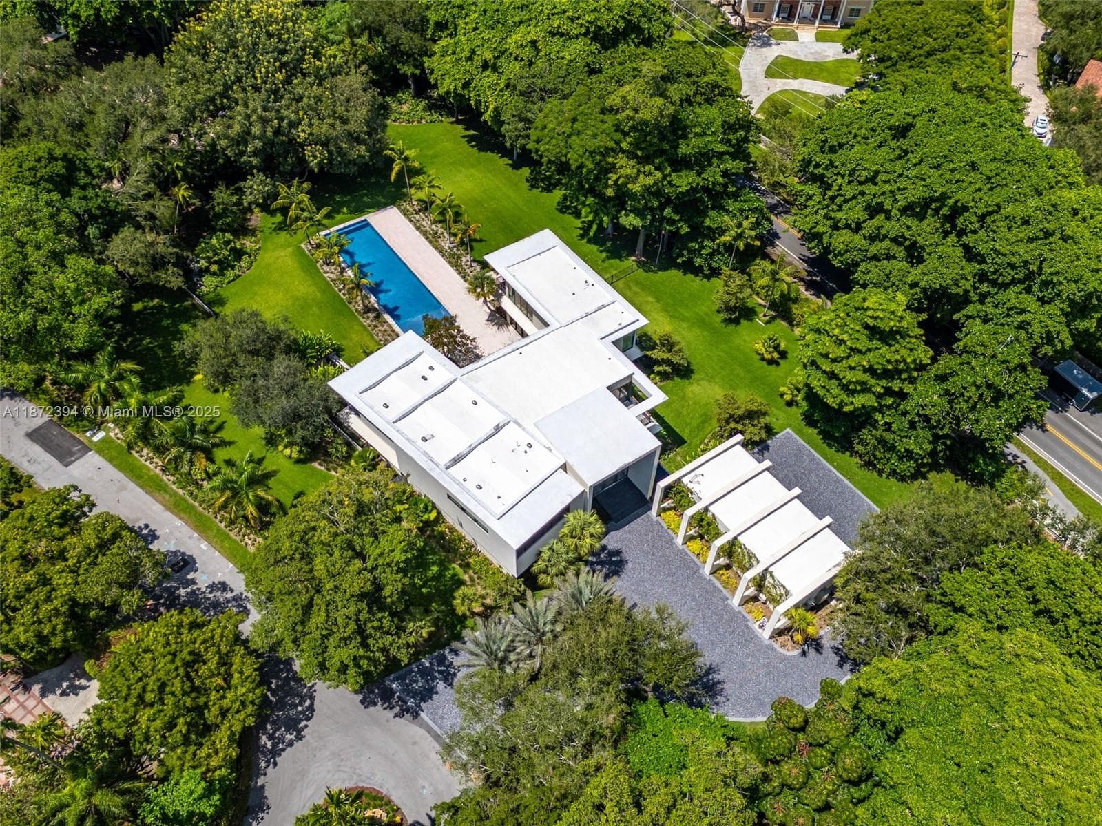 9440 Old Cutler Ln, Coral Gables FL 33156 — 72