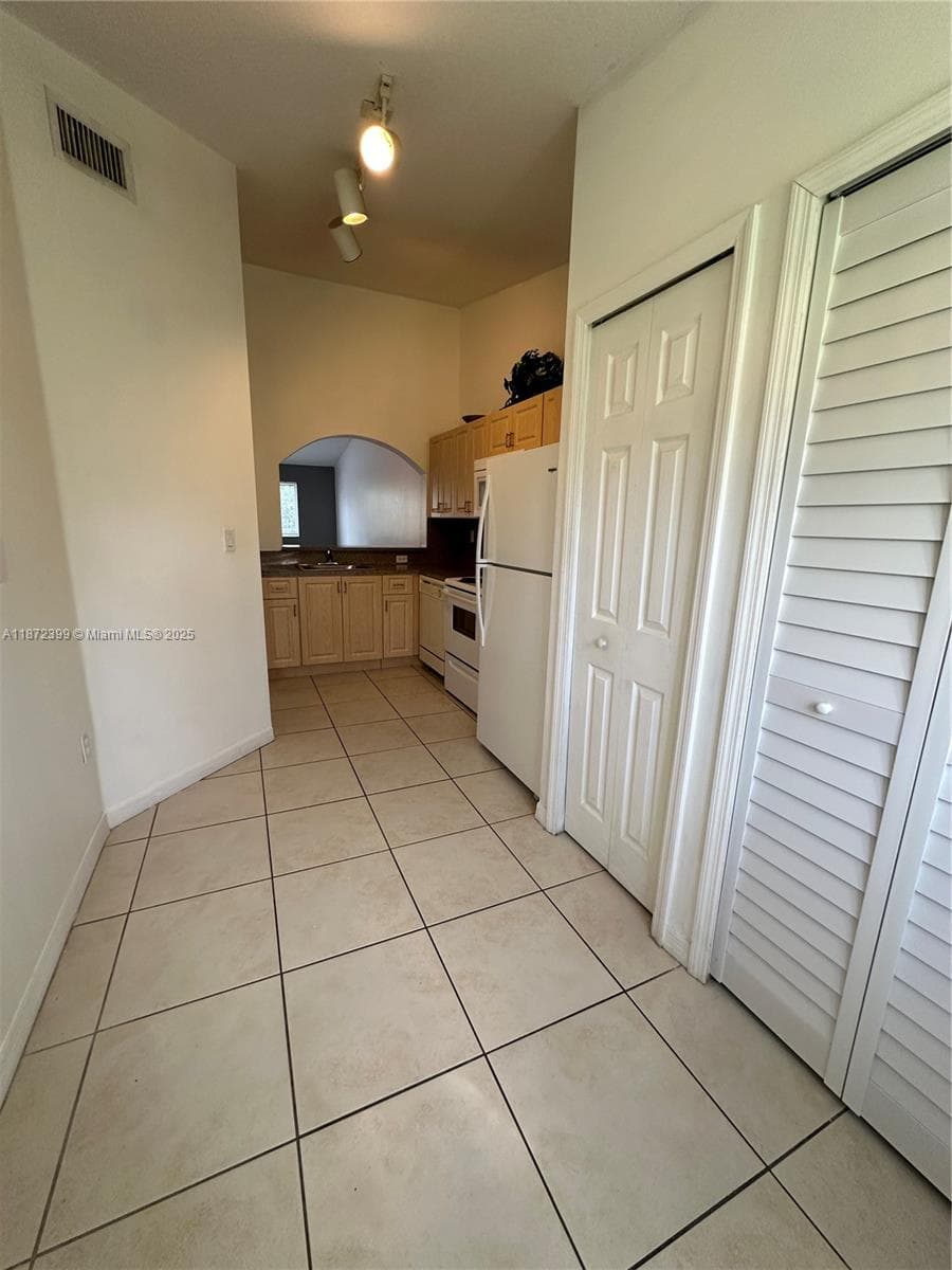 3398 NE 9th Dr # 202, Homestead FL 33033 — 9