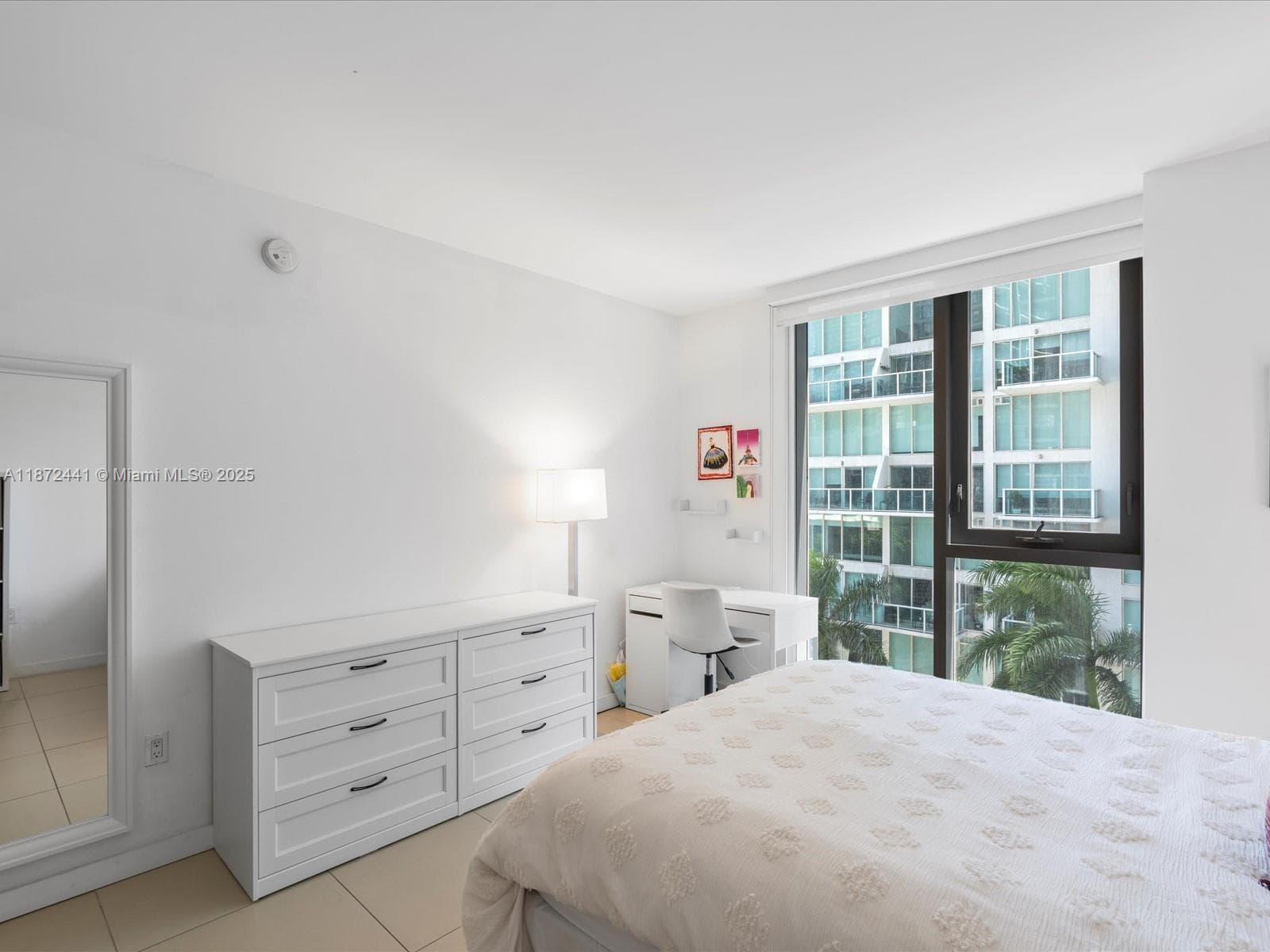 31 SE 6th St # 802, Miami FL 33131 — 16