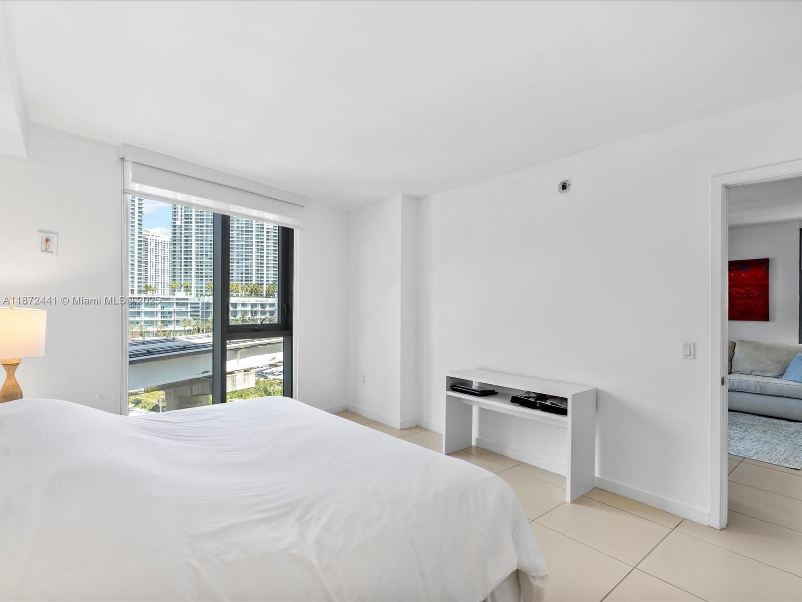31 SE 6th St # 802, Miami FL 33131 — 22