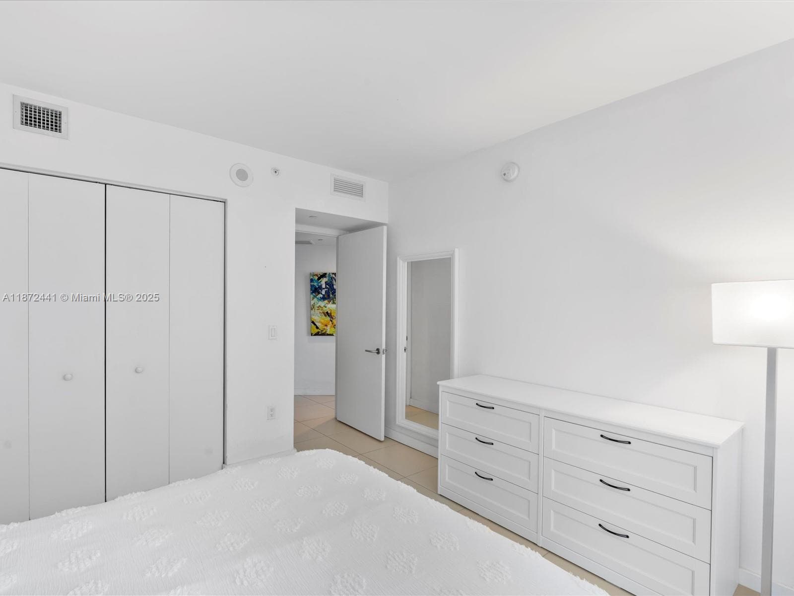 31 SE 6th St # 802, Miami FL 33131 — 19