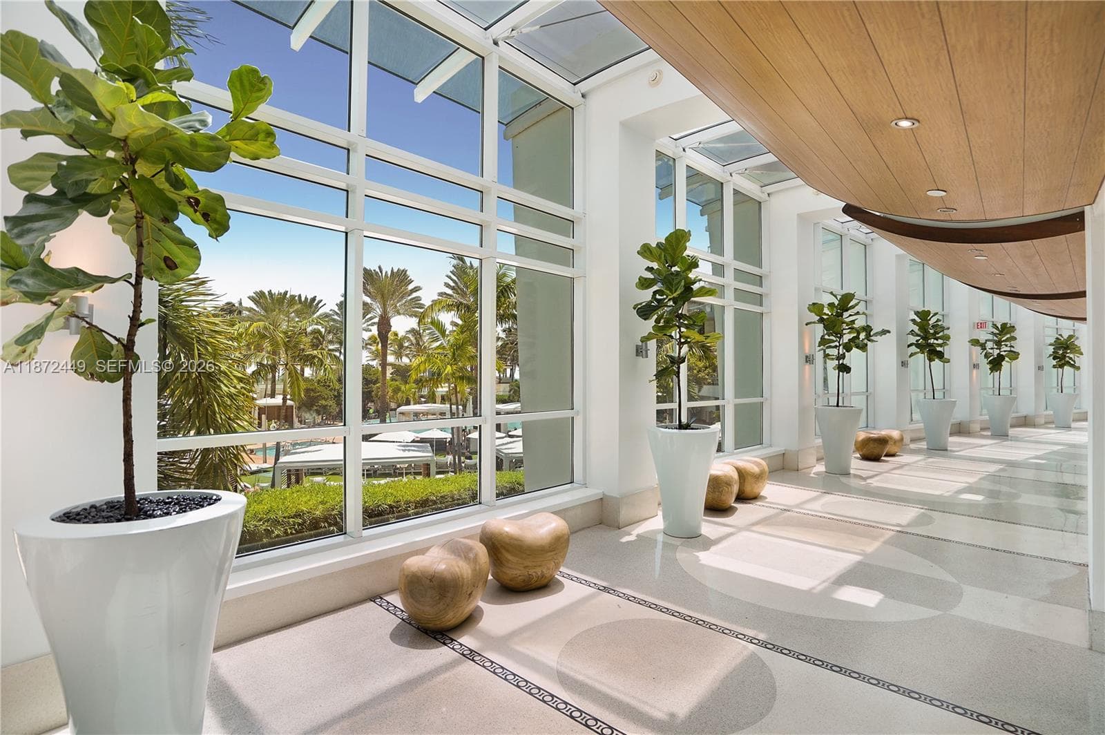 4401 Collins Ave # 2712, Miami Beach FL 33140 — 50