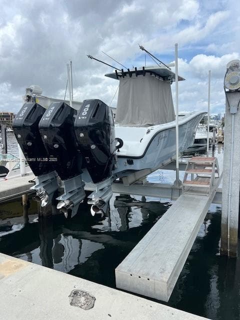 4 Grove Isle Drive Slip C-13, Coconut Grove FL 33133 — 5