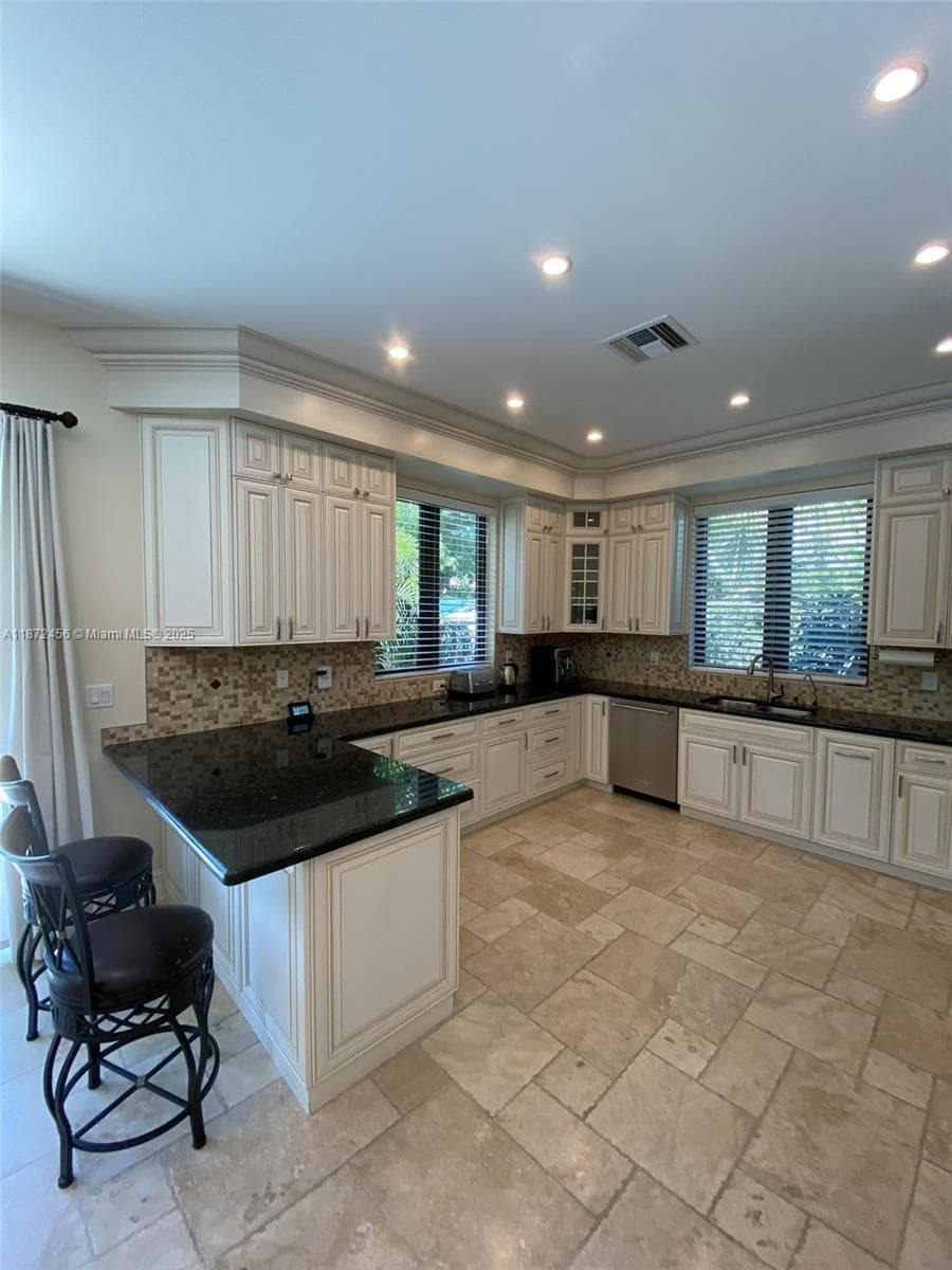 343 190th St, Sunny Isles Beach FL 33160 — 9