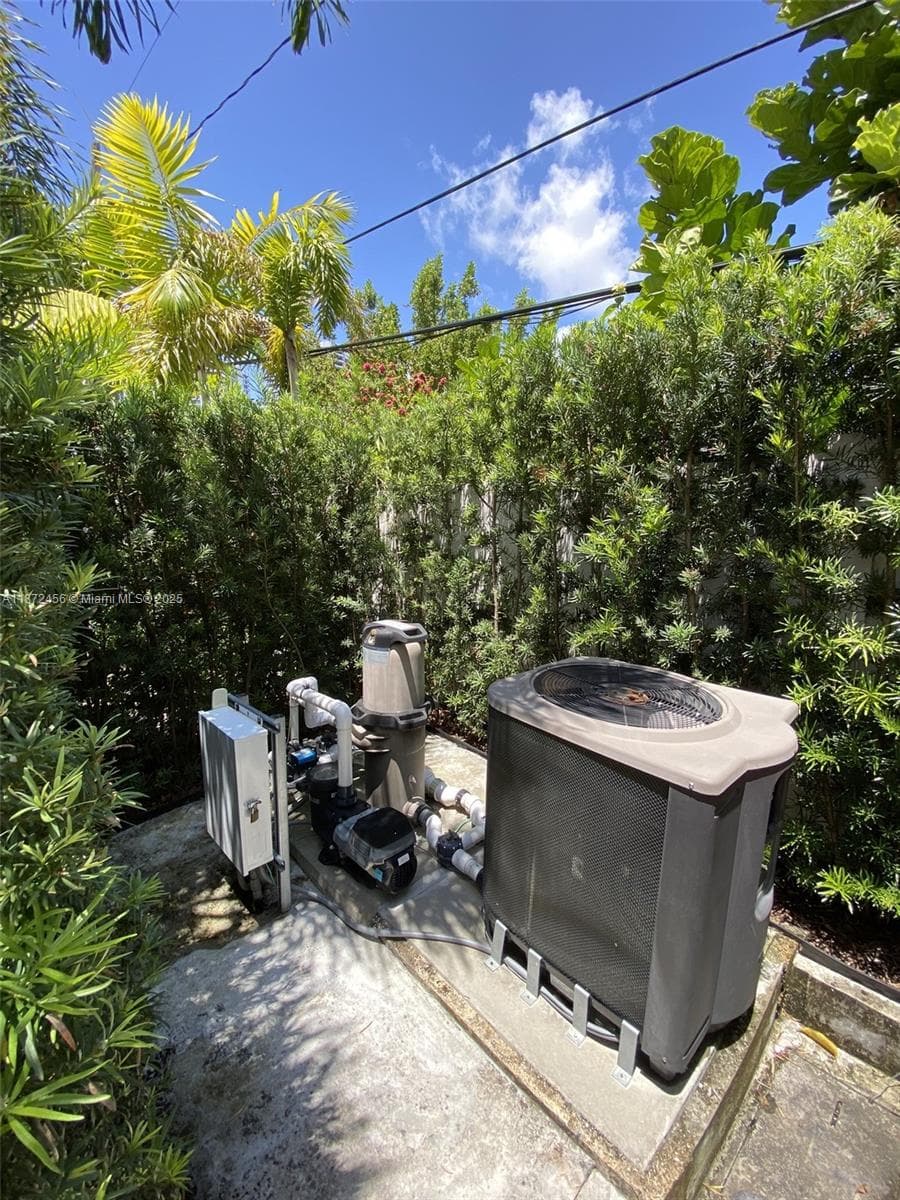 343 190th St, Sunny Isles Beach FL 33160 — 15