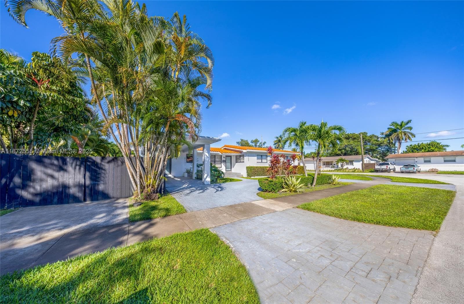 11420 NE 4th Ave, Miami FL 33161 — 32