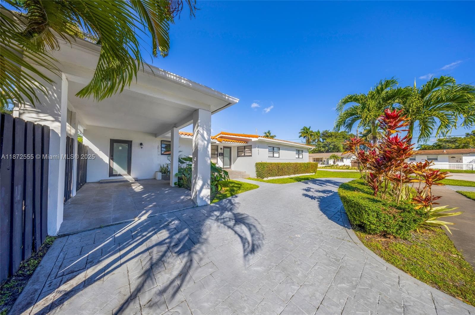 11420 NE 4th Ave, Miami FL 33161 — 33