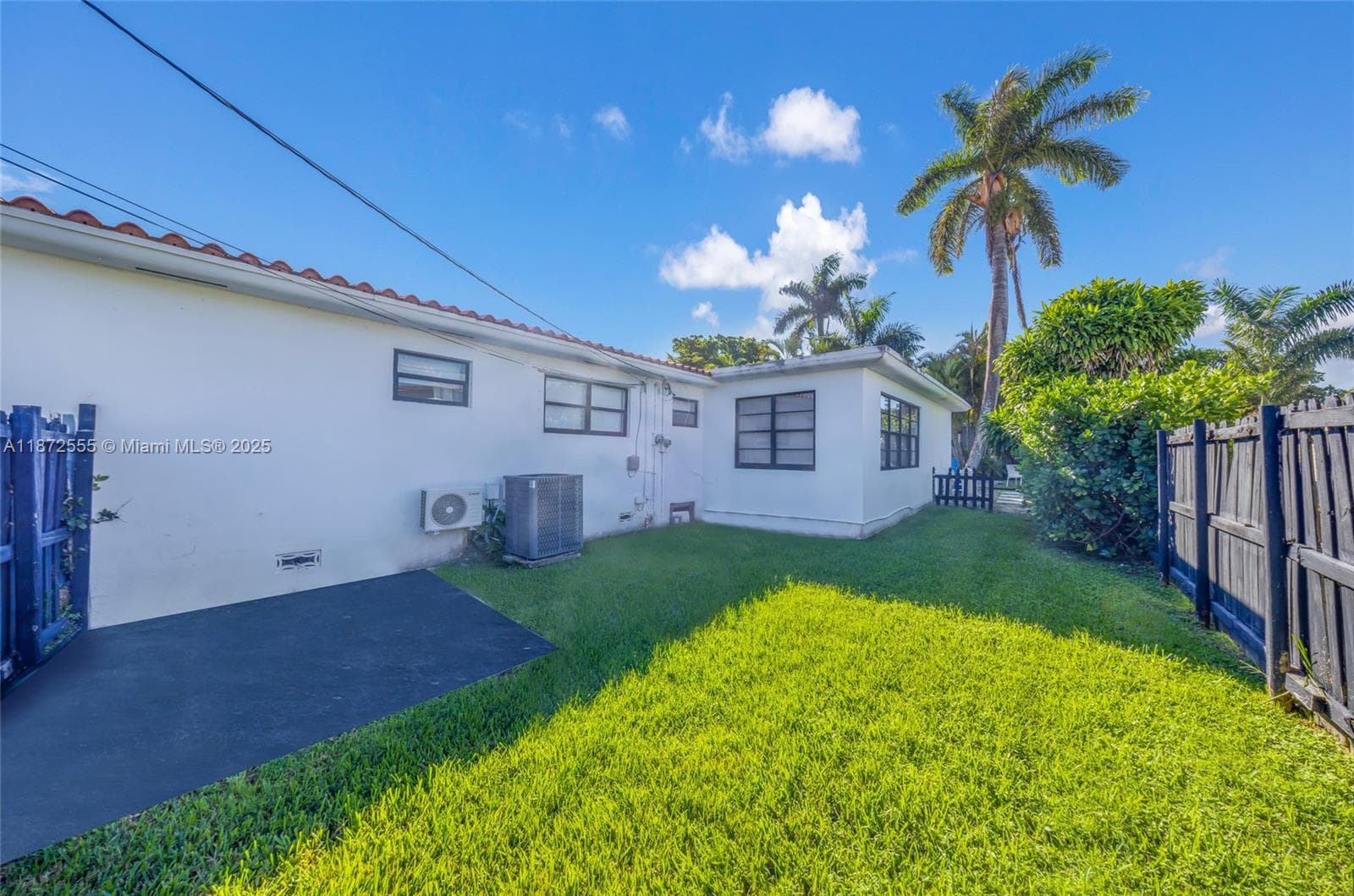 11420 NE 4th Ave, Miami FL 33161 — 37