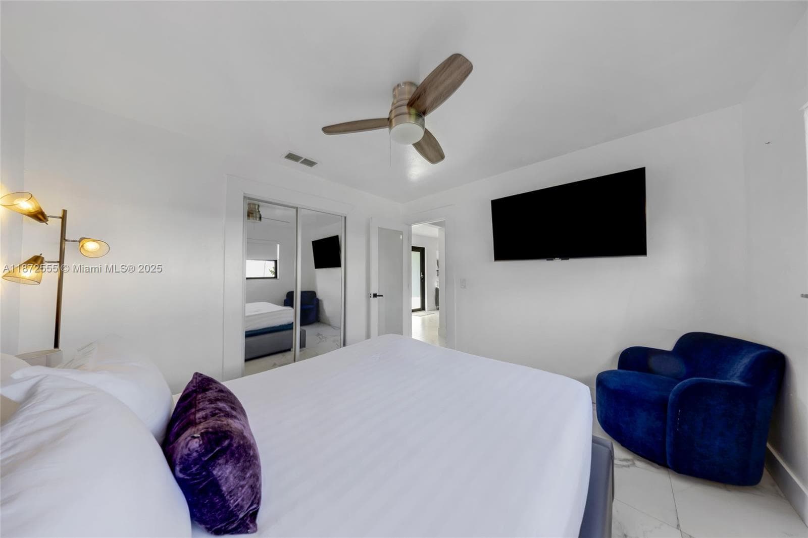 11420 NE 4th Ave, Miami FL 33161 — 21