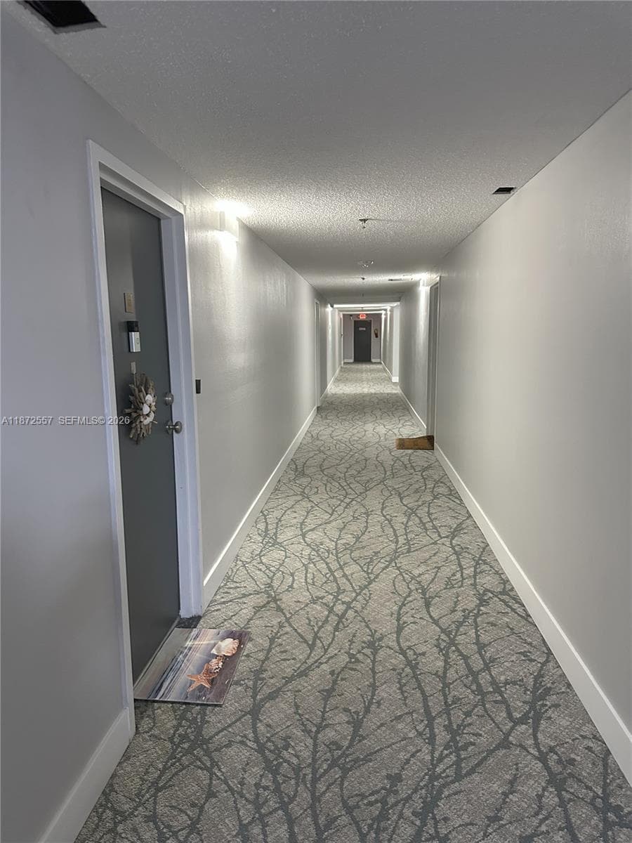 3200 Collins Ave # 3, Miami Beach FL 33140 — 26
