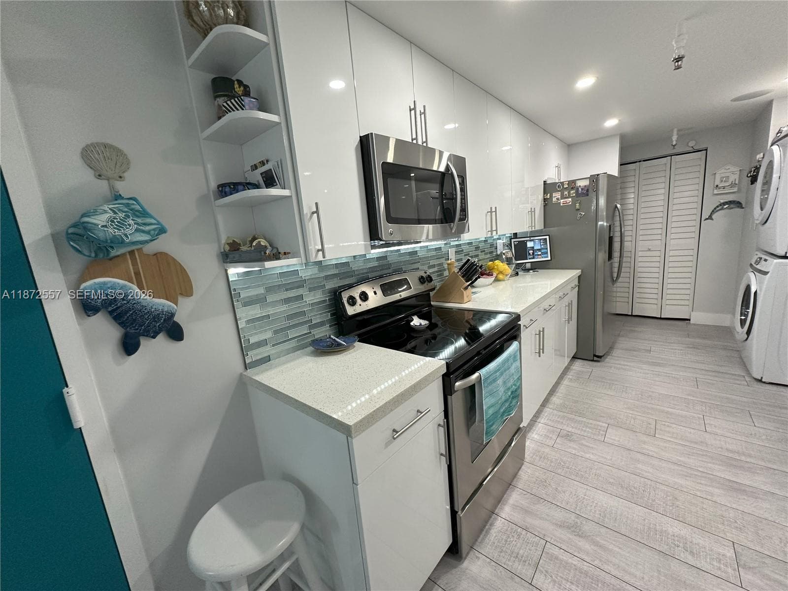 3200 Collins Ave # 3, Miami Beach FL 33140 — 7