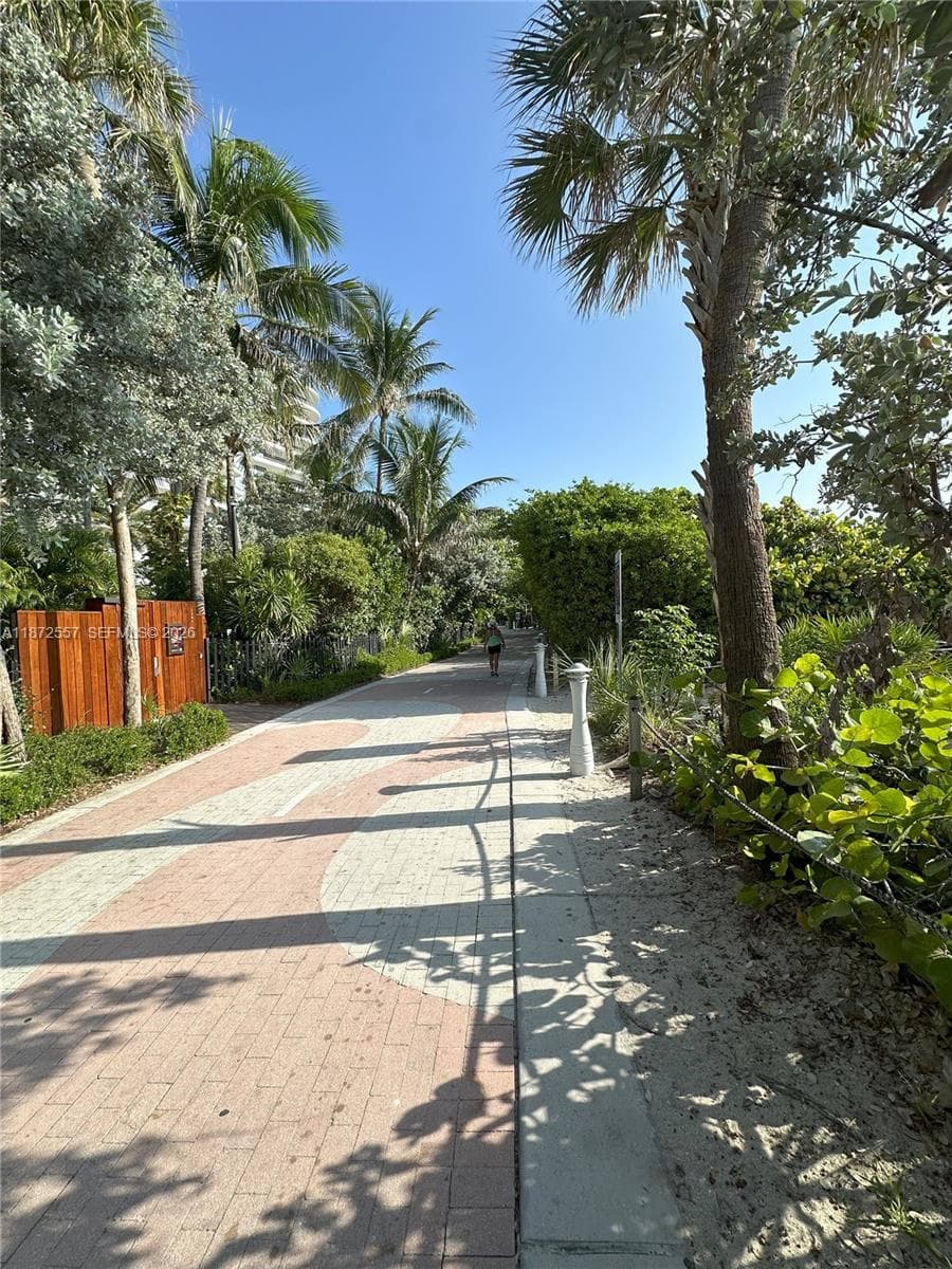 3200 Collins Ave # 3, Miami Beach FL 33140 — 29