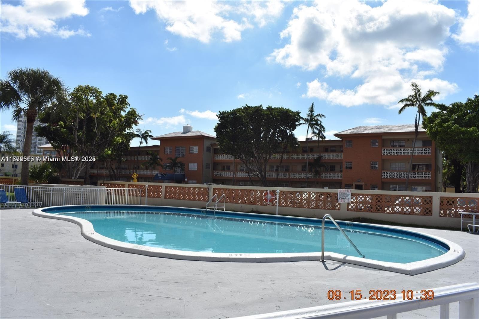 11855 NE 19th Dr # 10, North Miami FL 33181 — 12