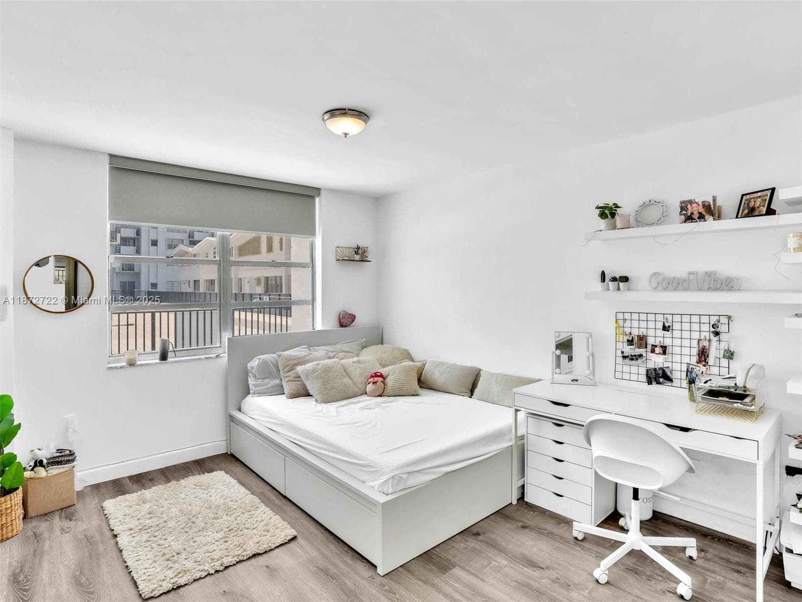 2780 NE 183rd St # 302, Aventura FL 33160 — 27