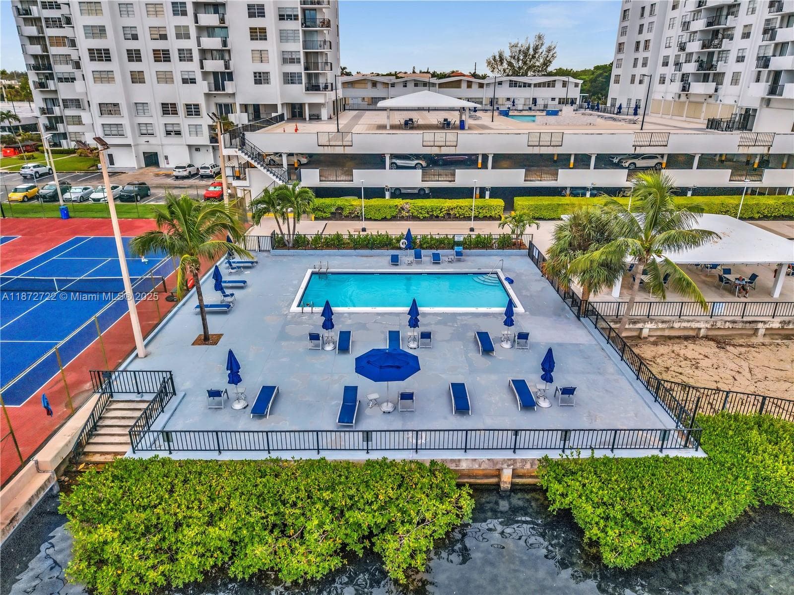 2780 NE 183rd St # 302, Aventura FL 33160 — 47