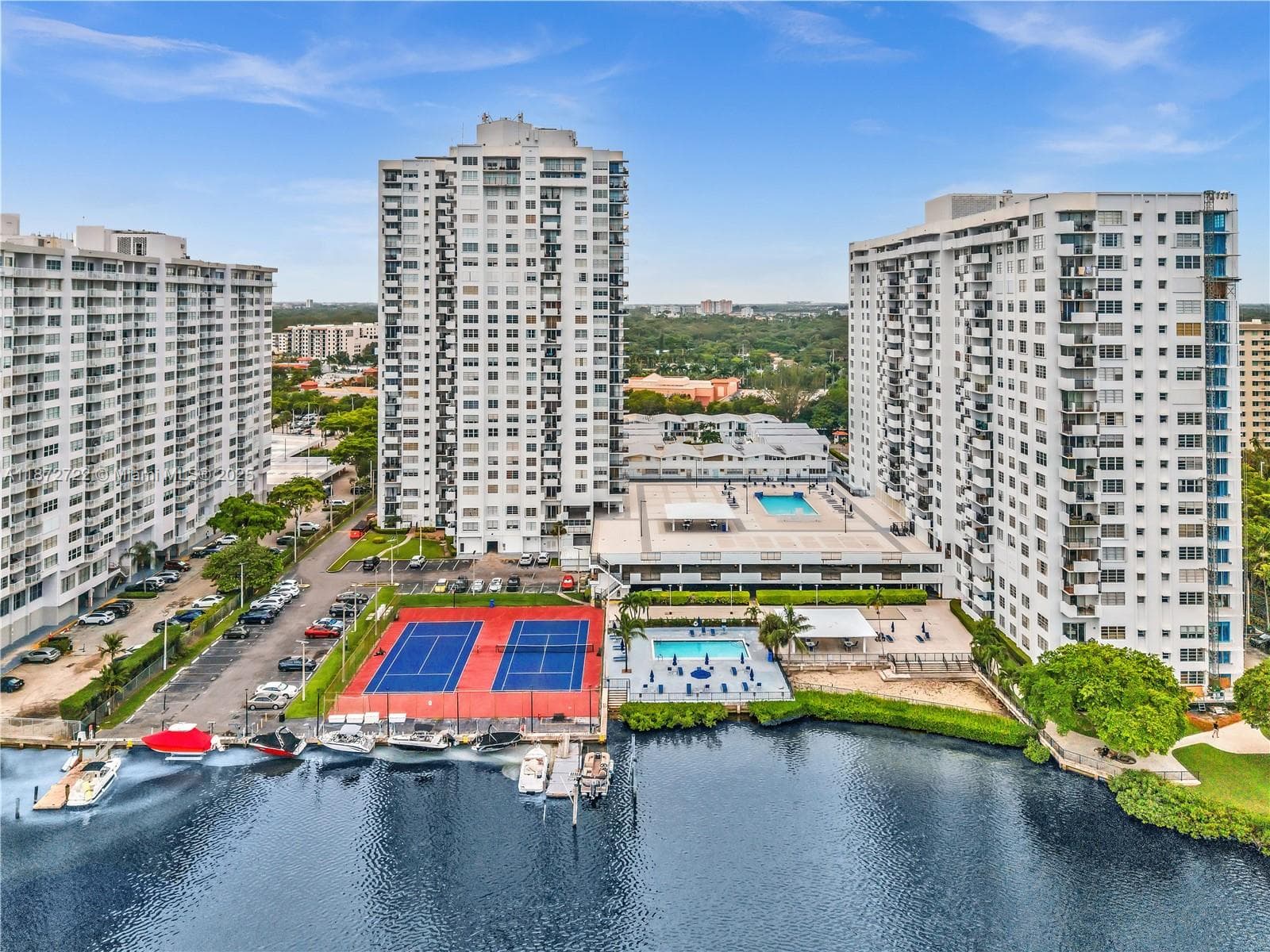 2780 NE 183rd St # 302, Aventura FL 33160 — 45