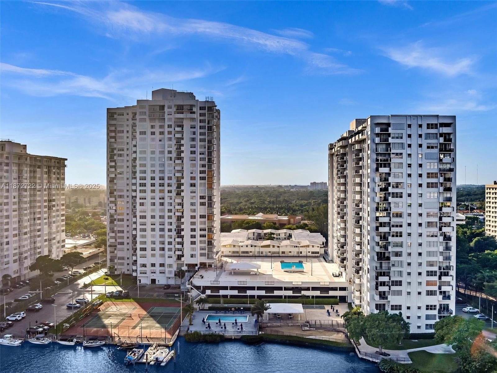 2780 NE 183rd St # 302, Aventura FL 33160 — 37