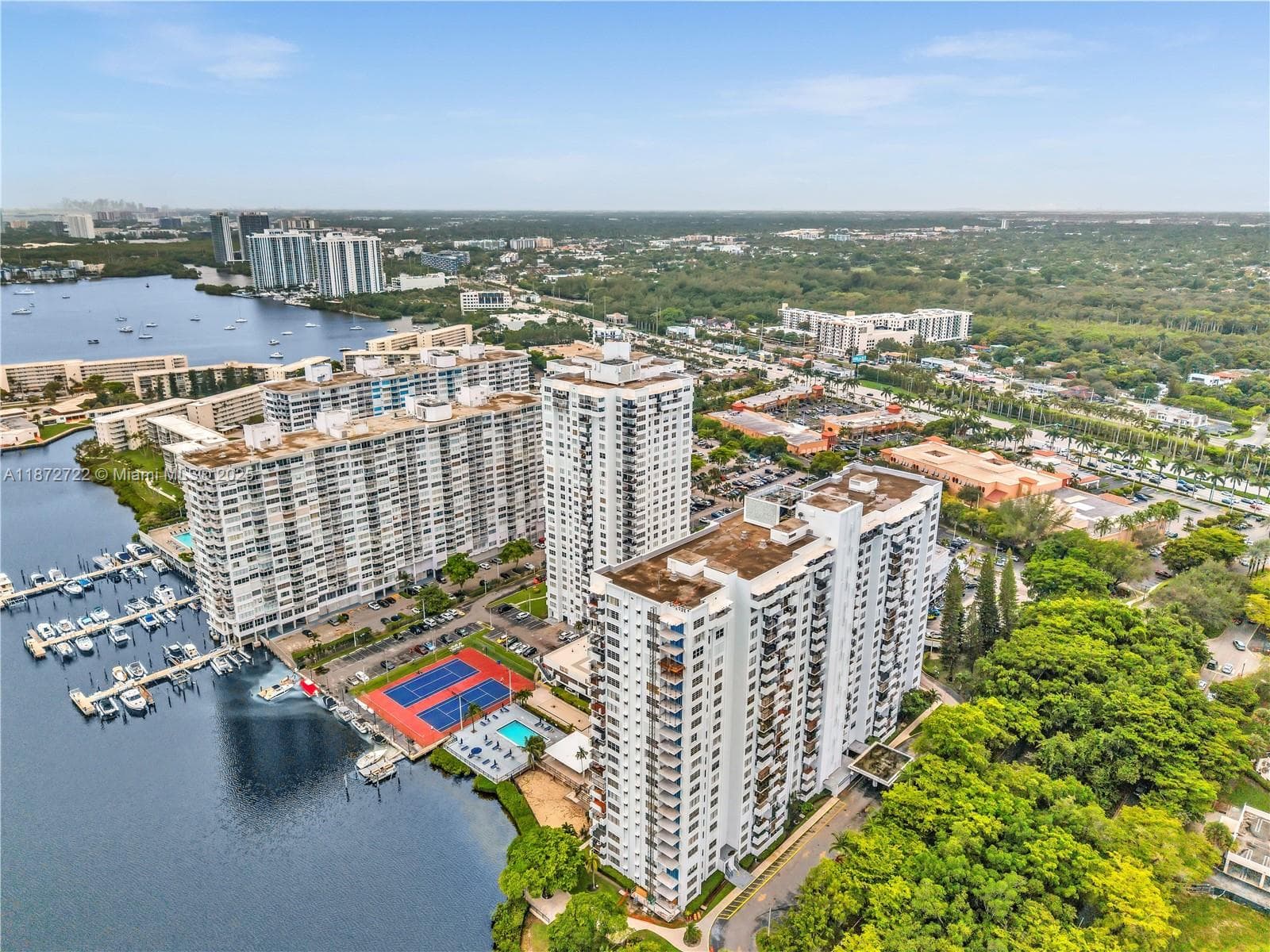 2780 NE 183rd St # 302, Aventura FL 33160 — 44