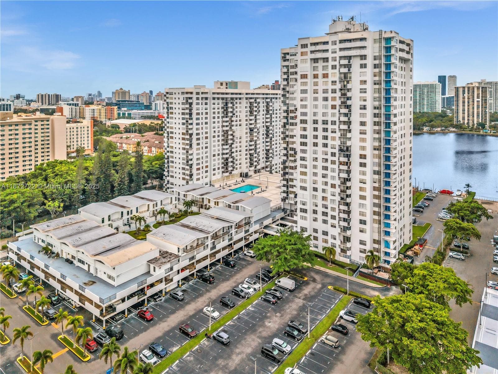 2780 NE 183rd St # 302, Aventura FL 33160 — 39