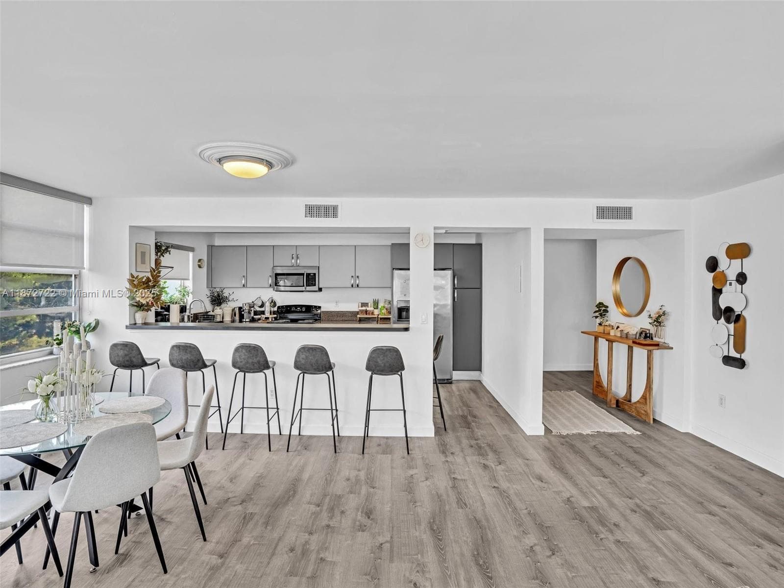 2780 NE 183rd St # 302, Aventura FL 33160 — 8