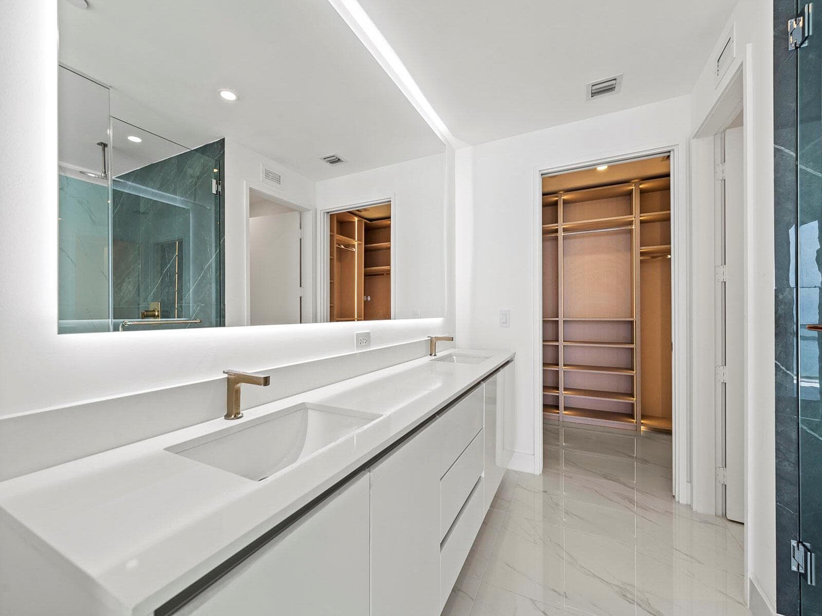 700 NE 24th Street # 3002, Miami FL 33137 — 15