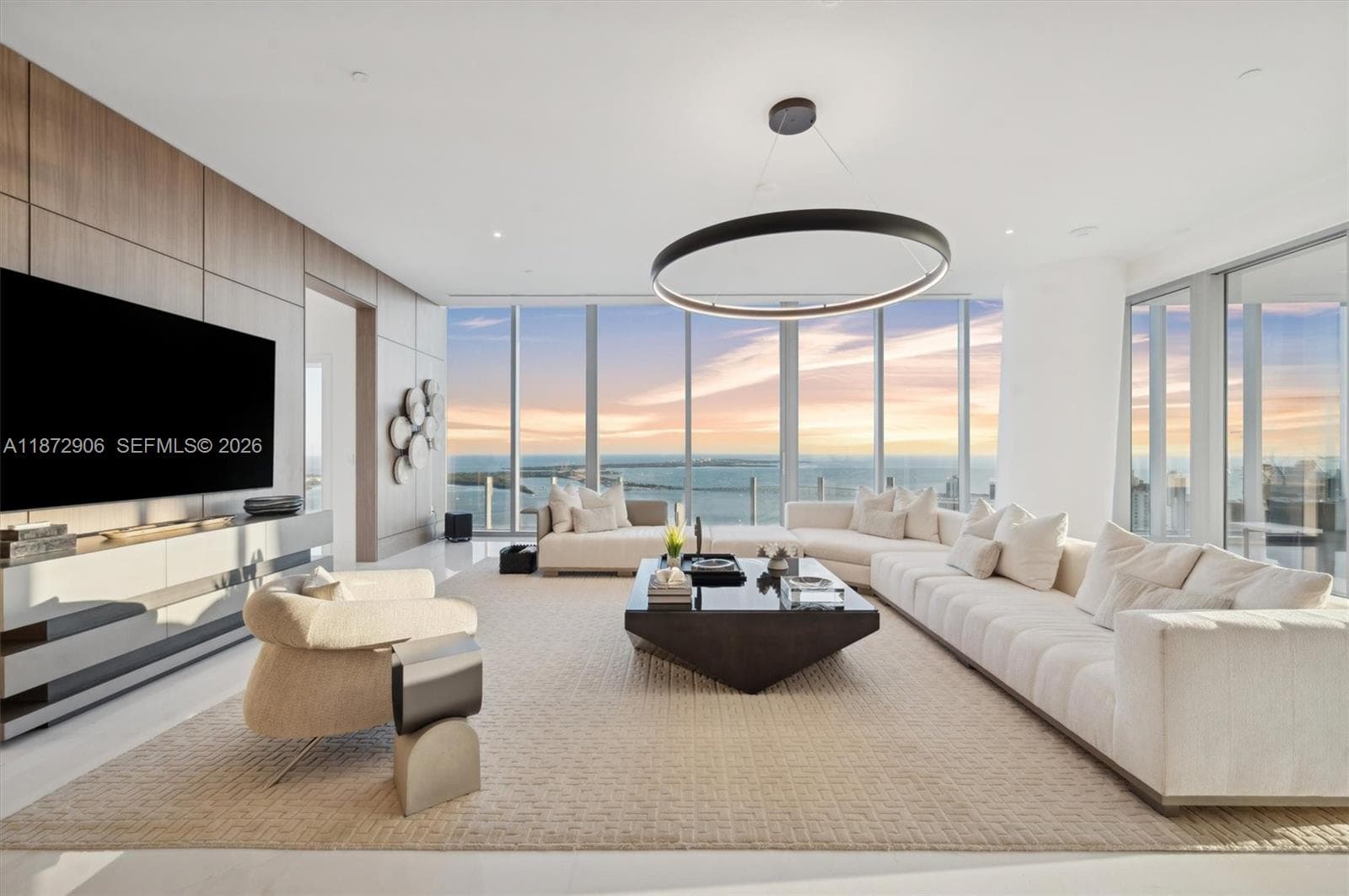 300 Biscayne Blvd Way, Miami FL 33131 — 75