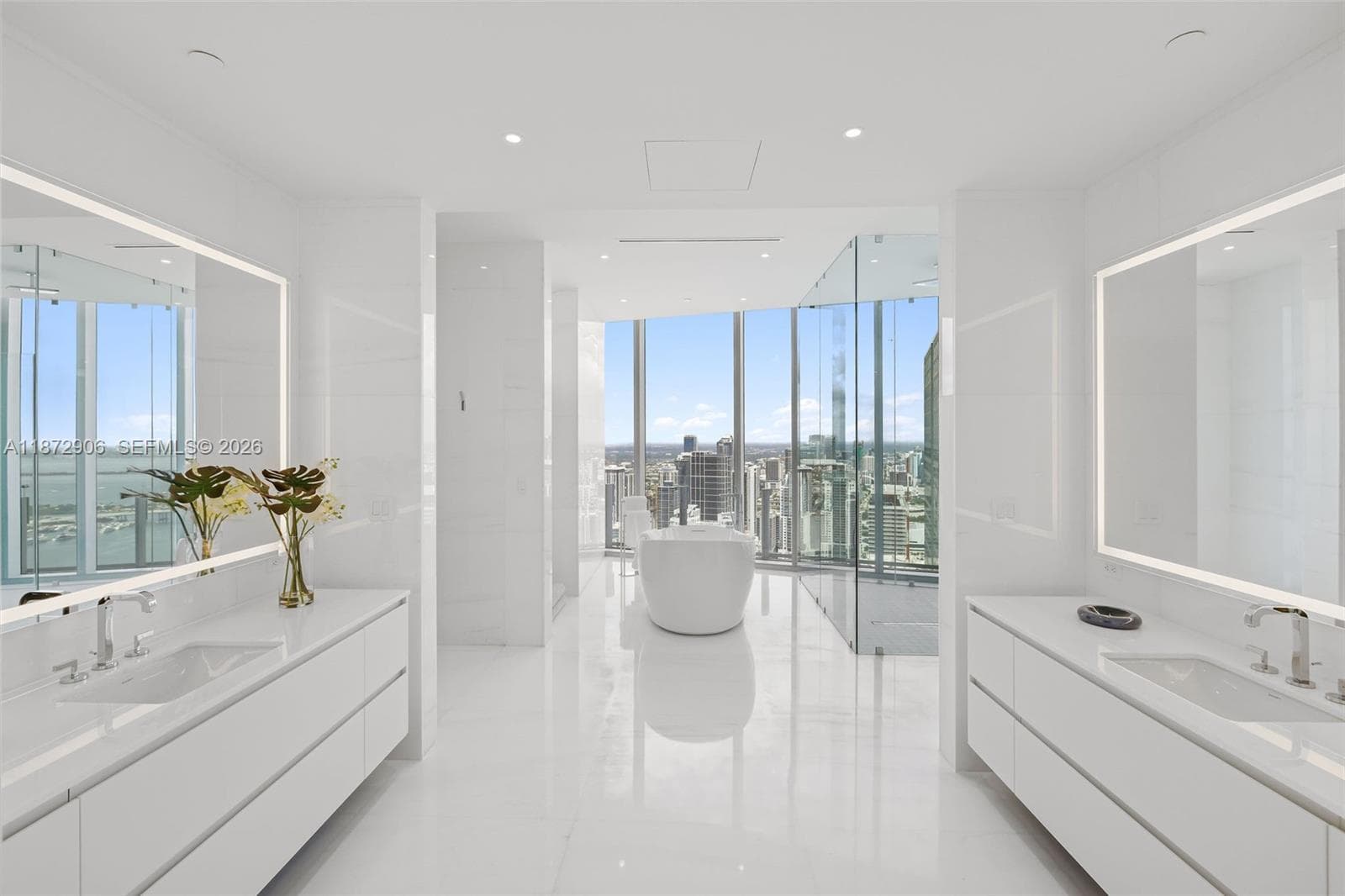 300 Biscayne Blvd Way, Miami FL 33131 — 39
