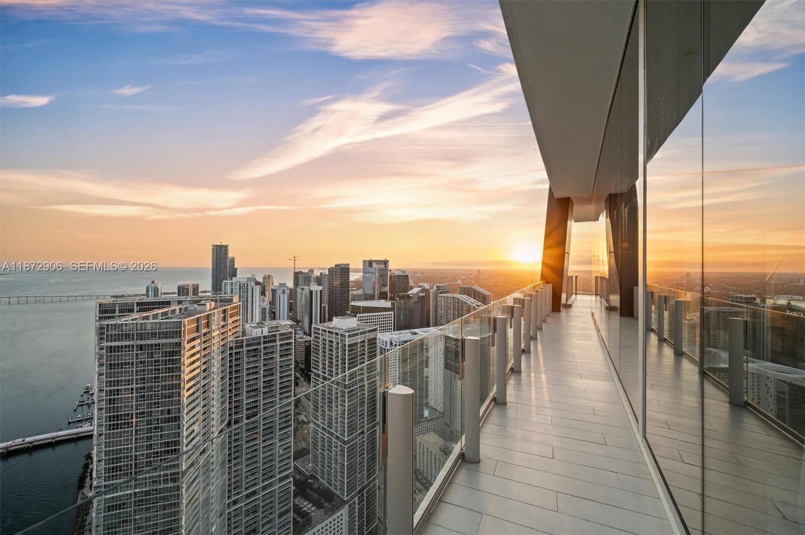 300 Biscayne Blvd Way, Miami FL 33131 — 85