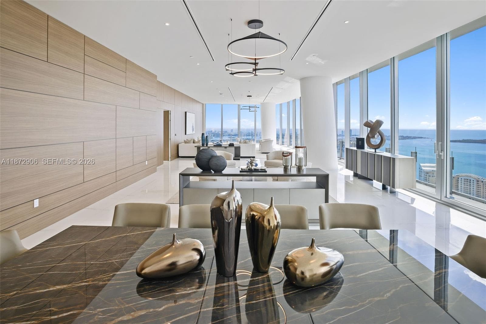 300 Biscayne Blvd Way, Miami FL 33131 — 25
