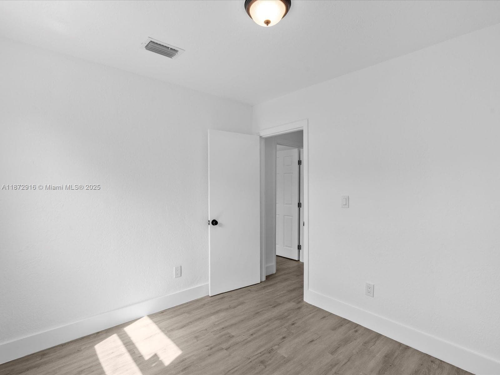 5365 SW 97th Ct, Miami FL 33165 — 29