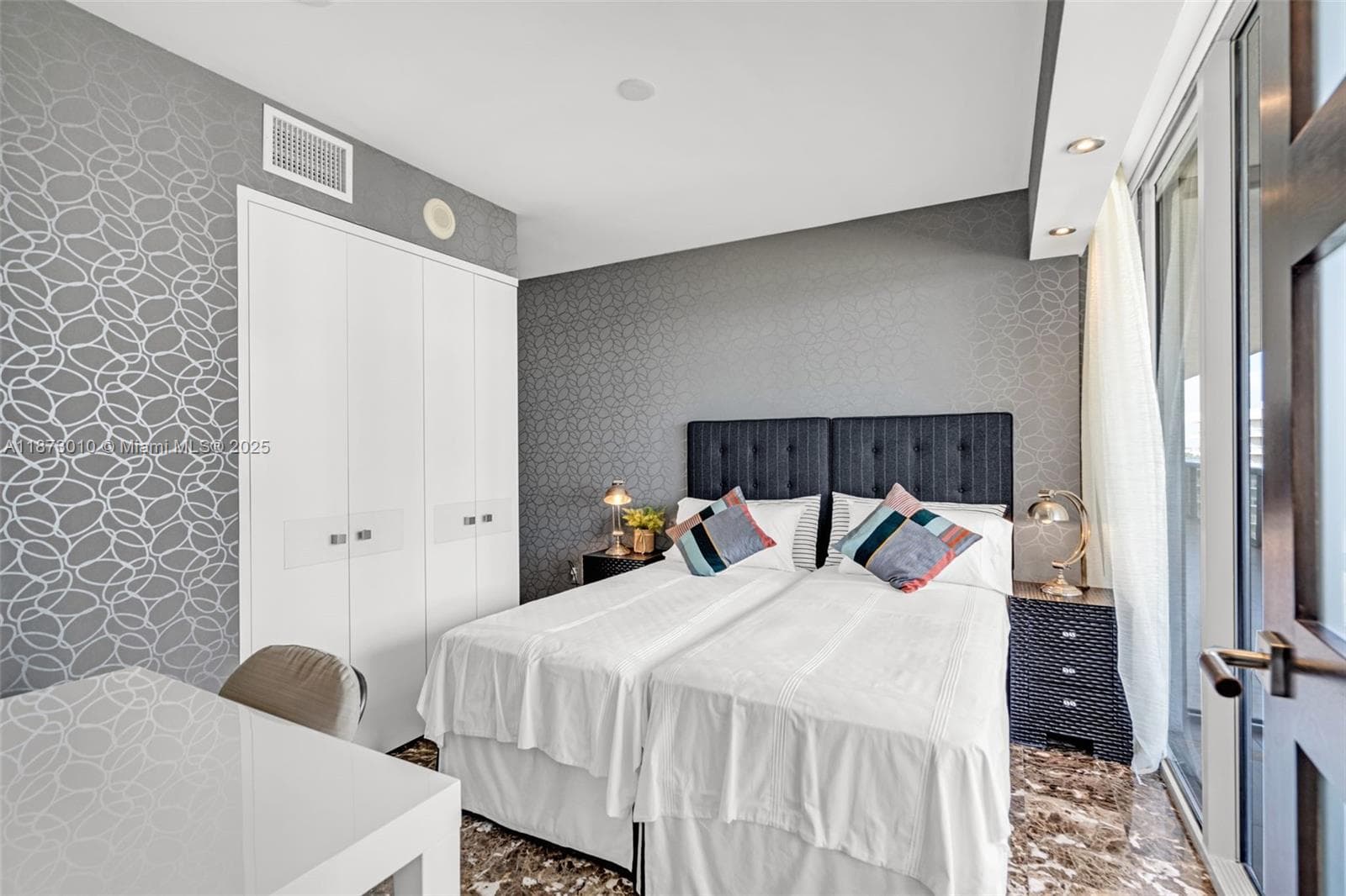 5875 Collins Ave # 1503, Miami Beach FL 33140 — 23