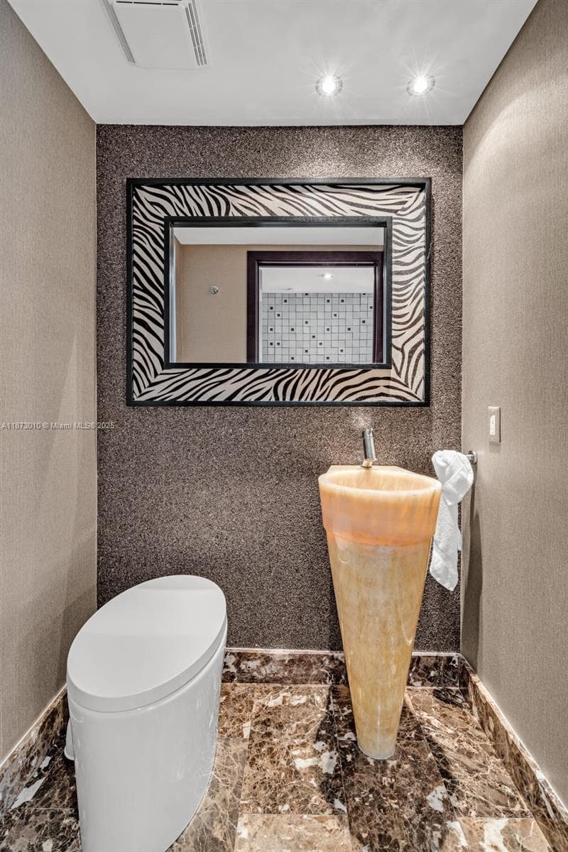 5875 Collins Ave # 1503, Miami Beach FL 33140 — 17