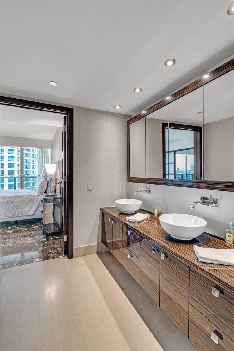 5875 Collins Ave # 1503, Miami Beach FL 33140 — 22