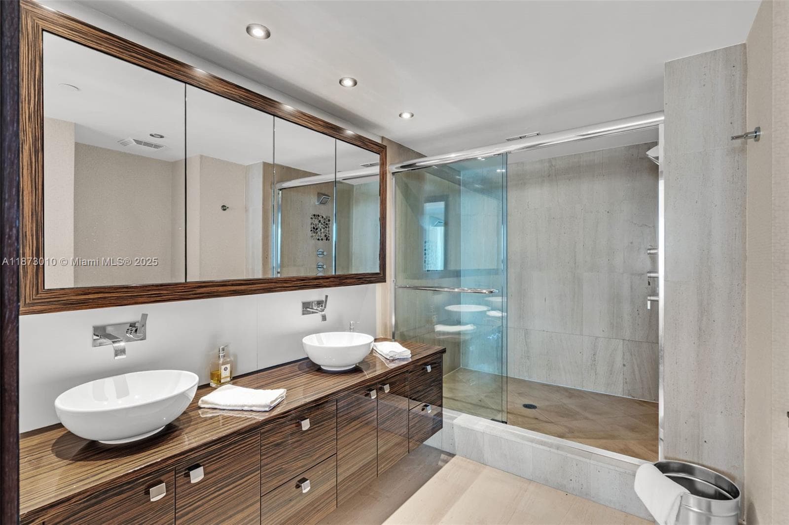 5875 Collins Ave # 1503, Miami Beach FL 33140 — 21
