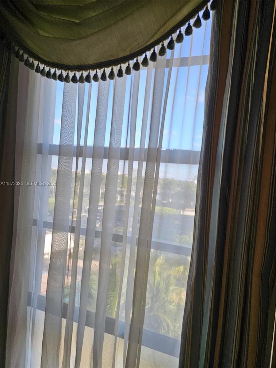 20400 W Country Club Dr # 711, Aventura FL 33180 — 18