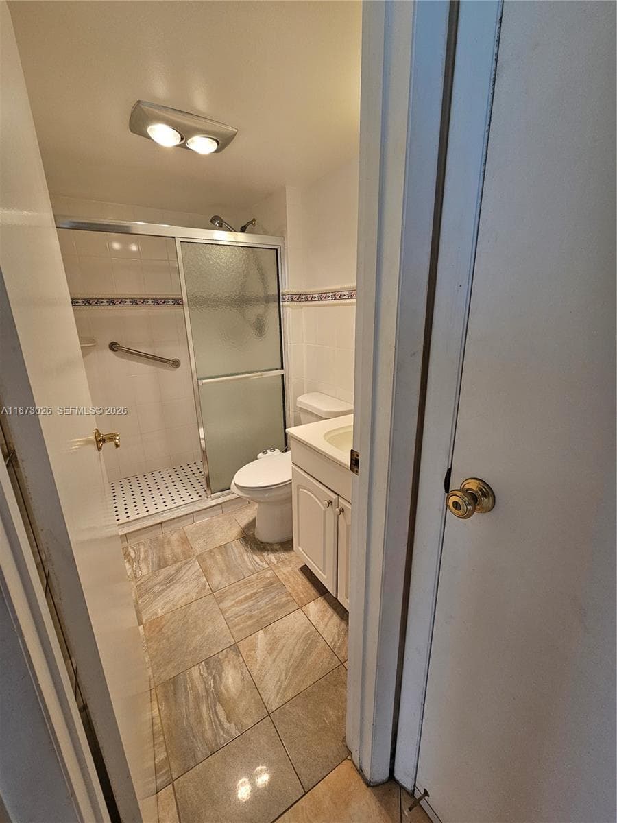 20400 W Country Club Dr # 711, Aventura FL 33180 — 31