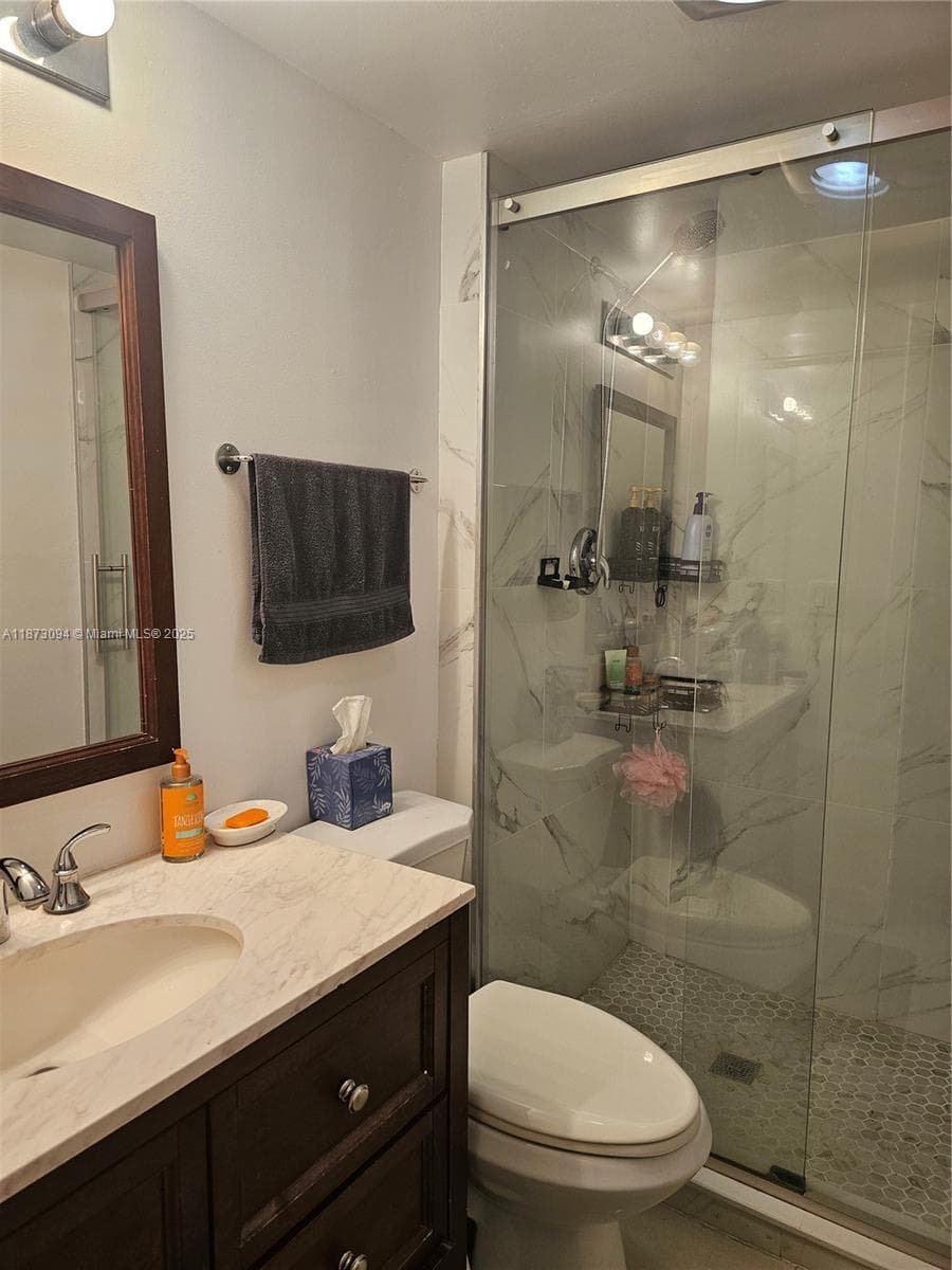 20400 W Country Club Dr # 315, Aventura FL 33180 — 23