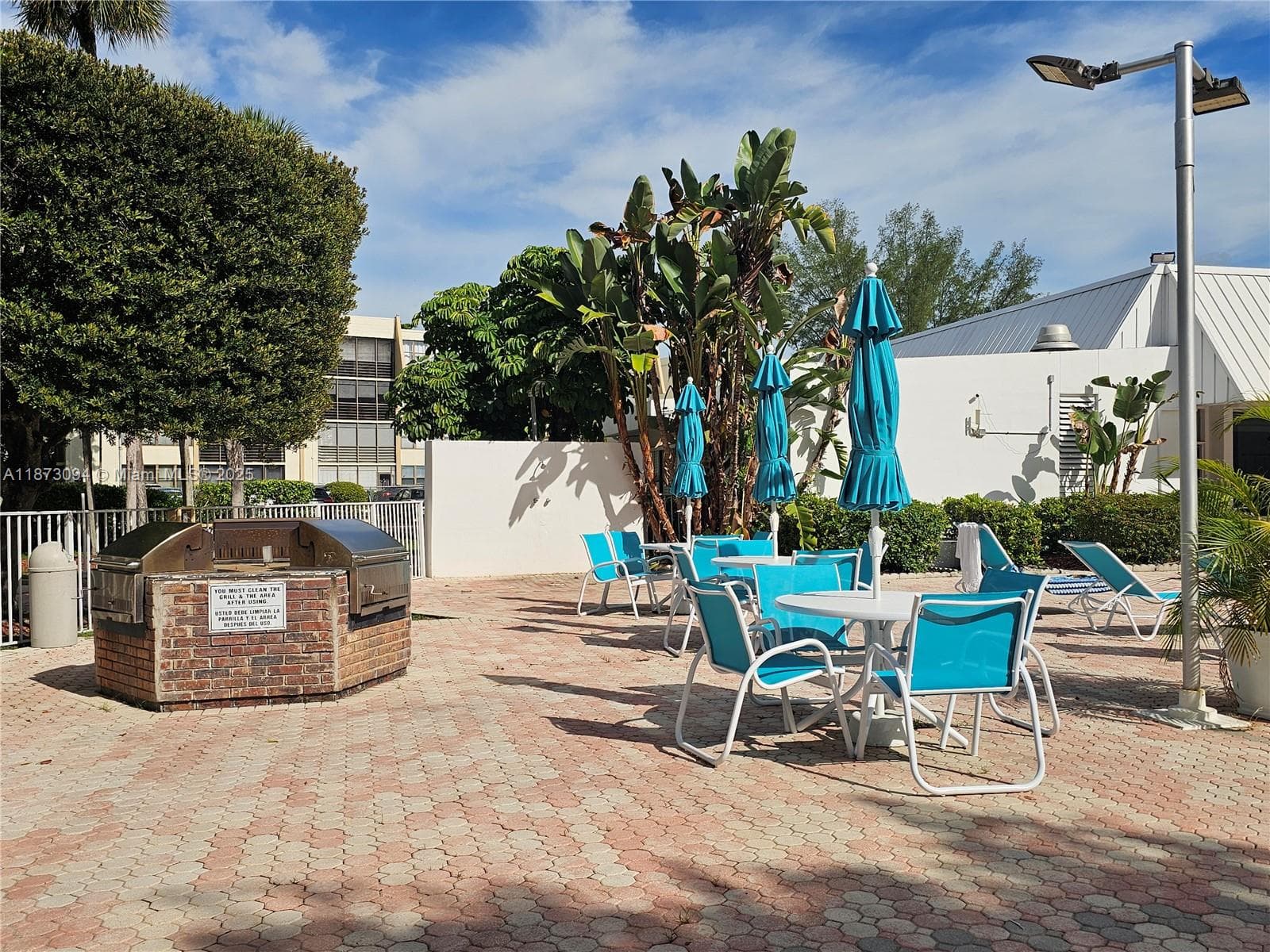 20400 W Country Club Dr # 315, Aventura FL 33180 — 3