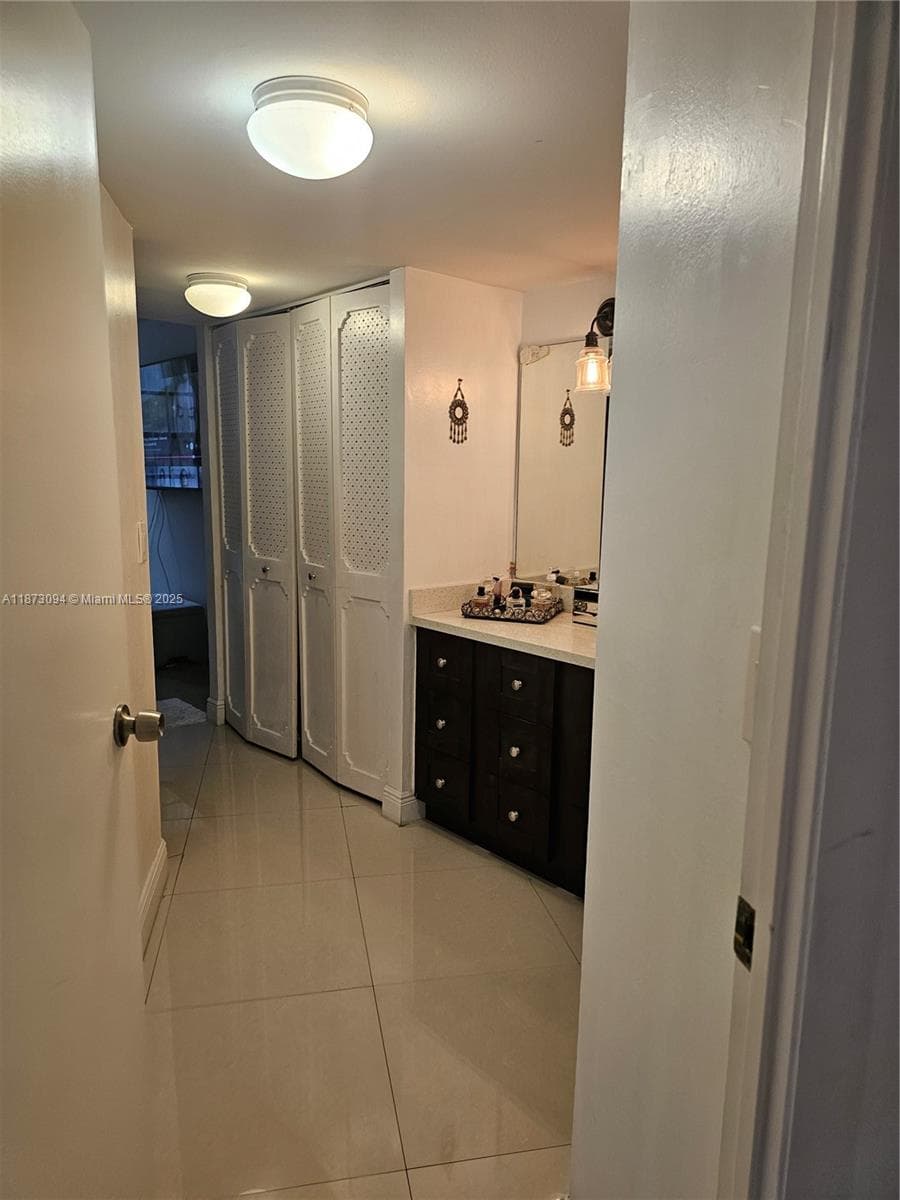 20400 W Country Club Dr # 315, Aventura FL 33180 — 14