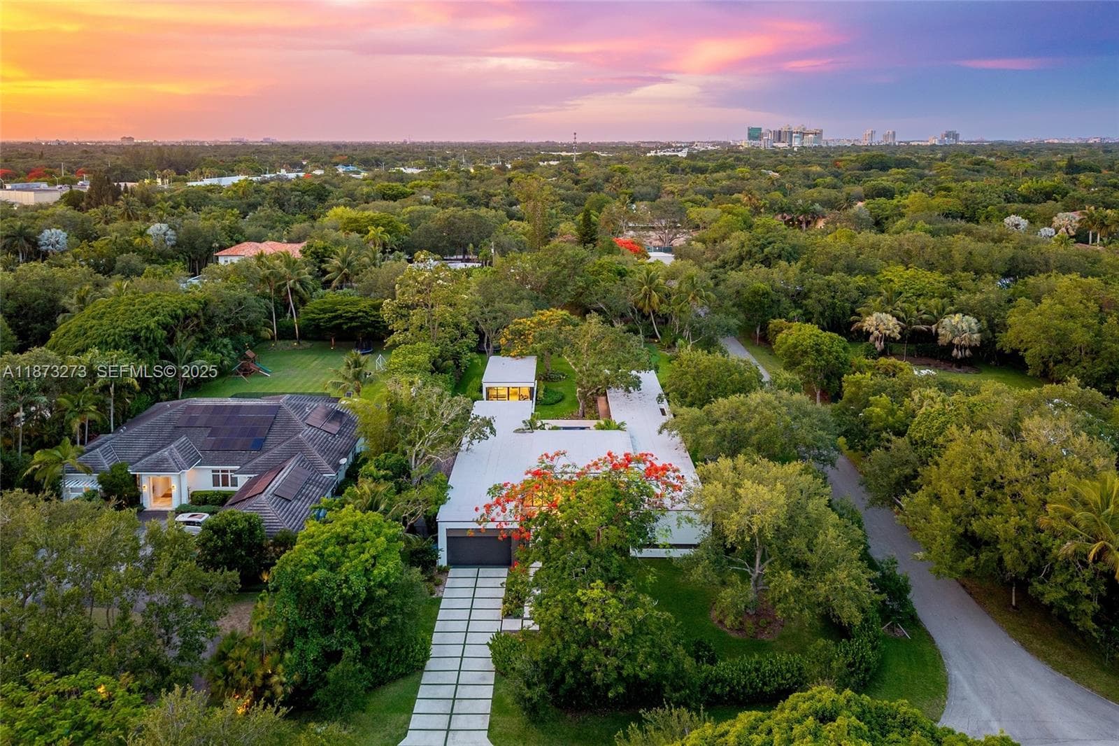 12100 SW 79th Ave, Pinecrest FL 33156 — 92